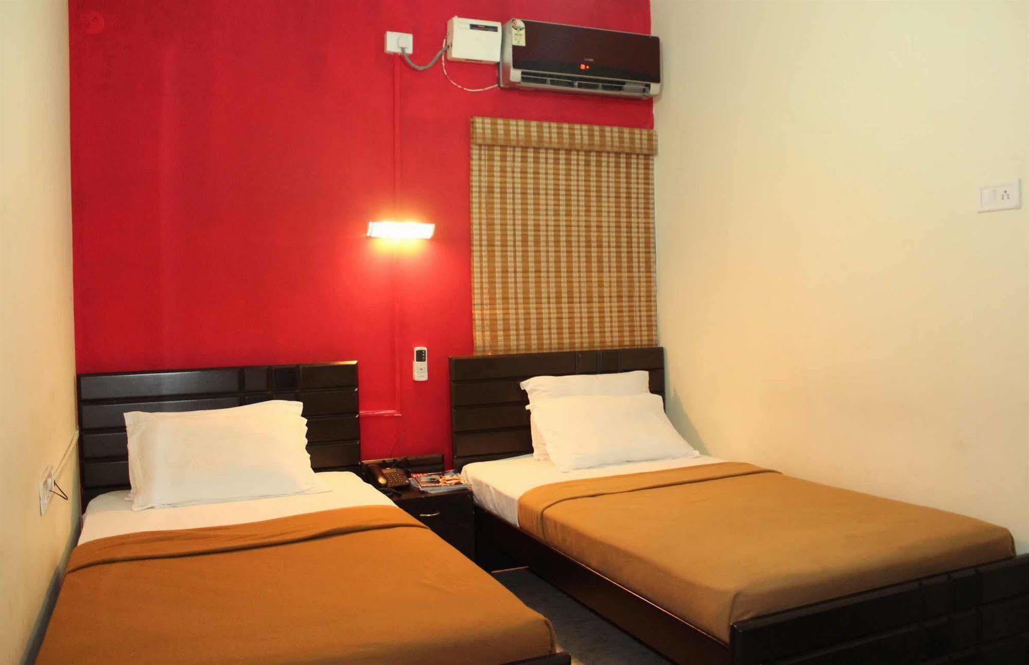 The New Casablanca Boutique Hotel Bangalore Eksteriør billede